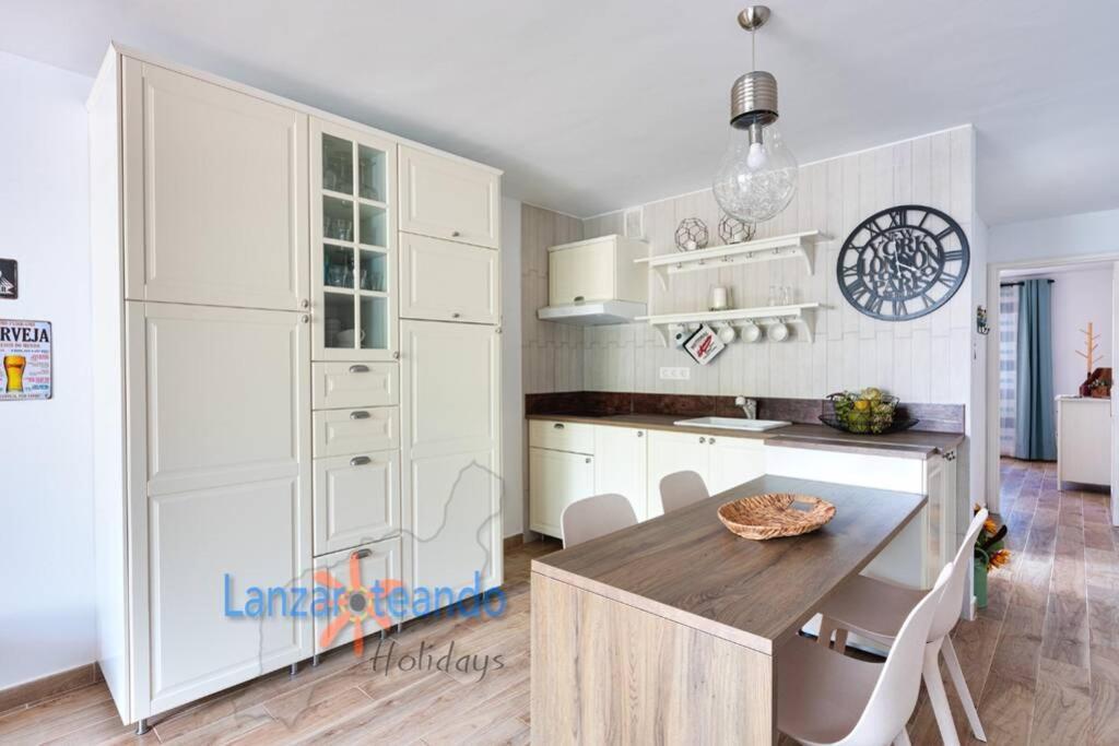Vivienda Vacacional Cactus Коста-Тегисе Экстерьер фото