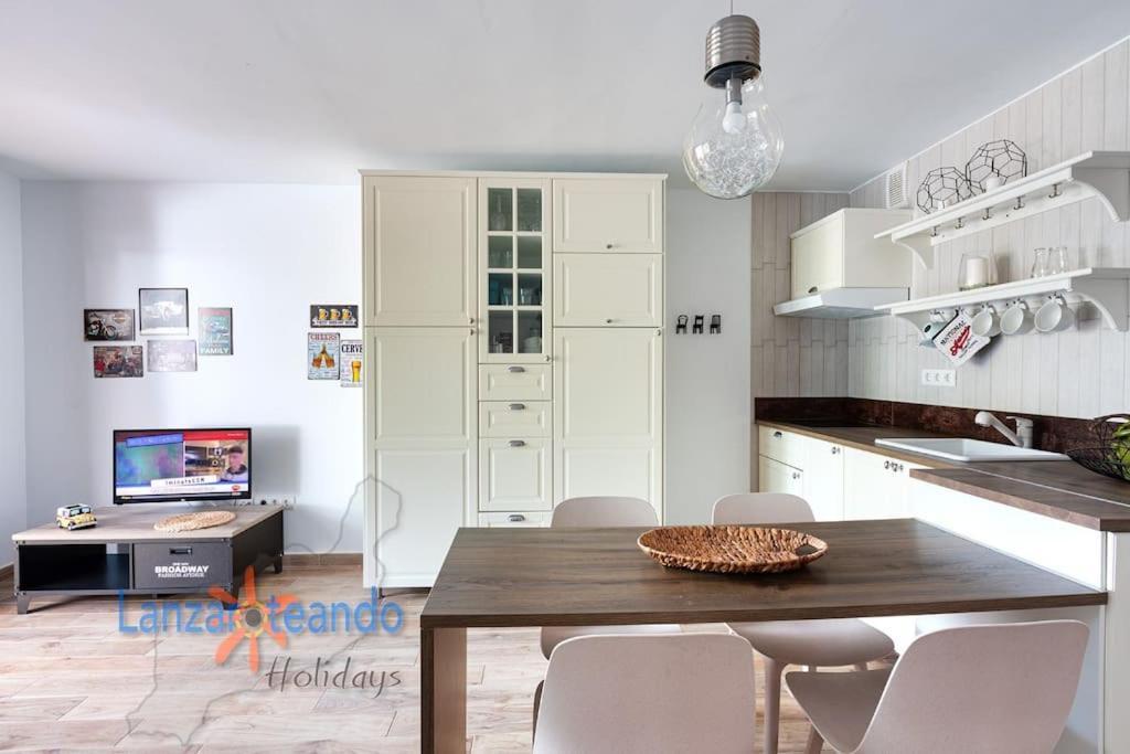 Vivienda Vacacional Cactus Коста-Тегисе Экстерьер фото
